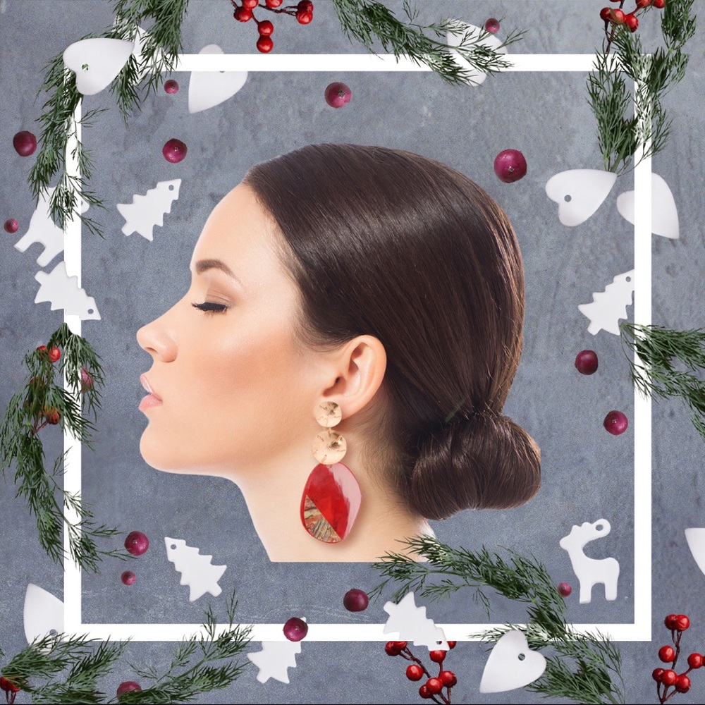 Gold metal earrings
